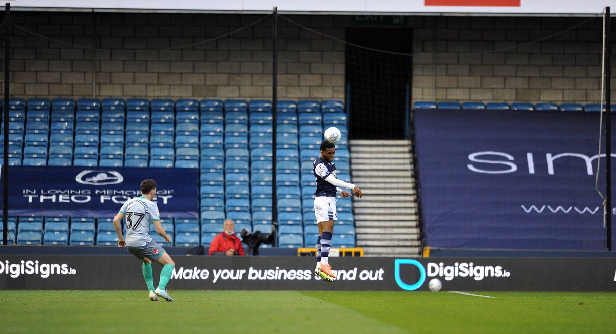 DigisignsI's tweet photo. Lovely to see our #advert shown at the last Championship Football Match @ Millwall FC.

For your advertising needs get in touch with https://t.co/WcDgEWIELw

Make your business stand out! 

https://t.co/NjQEk9Vc4E https://t.co/gzQJyHHGcB