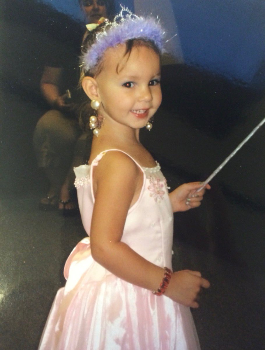 LadyViperVB's tweet photo. Happy Birthday to senior OH Avery Wisdom! We love you to pieces & hope itβs the best day yet π₯° #Littleprincess #viperVB #julybaby https://t.co/TErofNMUvO