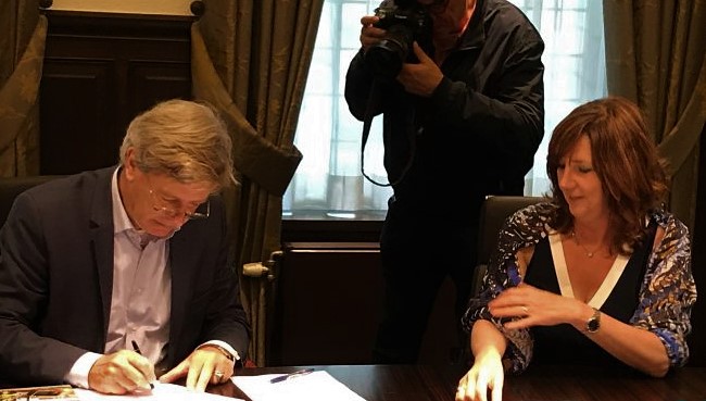 De gemeente Roermond en Waterschap Limburg hebben een intentieovereenkomst gesloten en gaan samenwerken aan een goede multifunctionele oplossing voor het versterken en ophogen van de dijken in het plangebied Roerdelta.
ml5.nl/nieuws/basis-g…