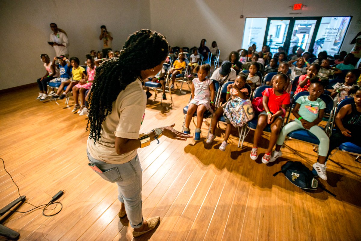 ReadsCity's tweet photo. Could you imagine if an architect would start building without a blueprint? Early childhood education is all of our issue. Join us on July 31. https://t.co/j7EQPuokaG #miamidadeglr #mdglr #LCRF2020 #nosmallmatter @childrenstrust @readingby3rd https://t.co/86s2WuFQLs