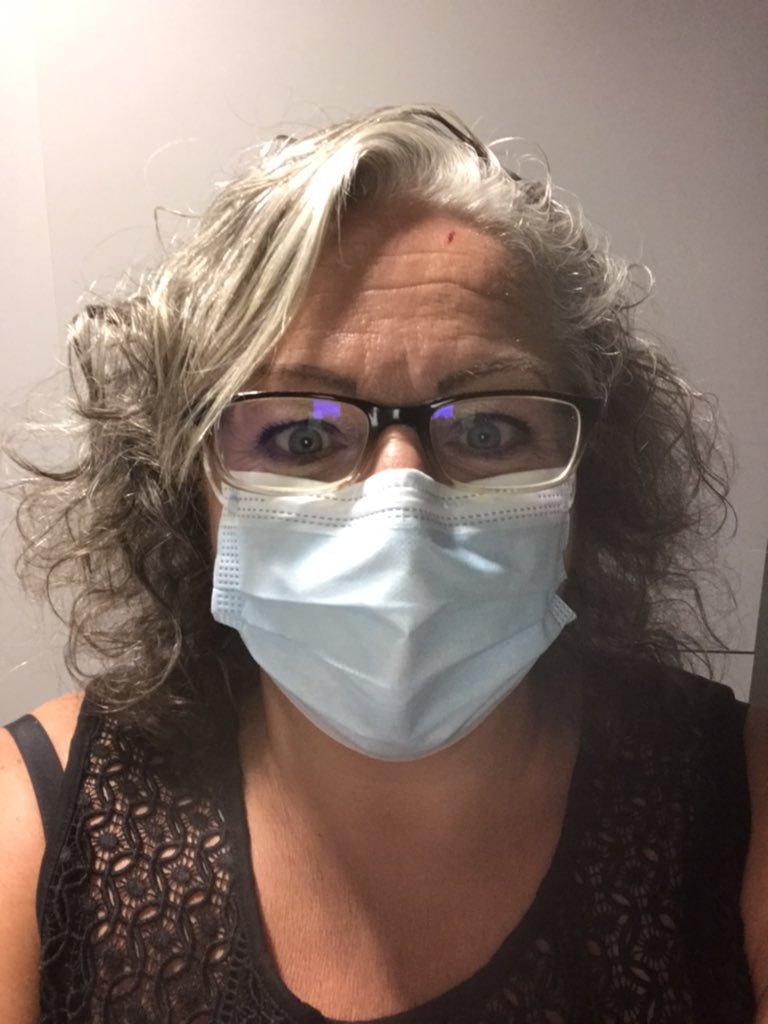 AnnieMcgoverm's tweet photo. Today went to @EKHUFT buckland. Very professional. Temp check, clean hands and masks given out. Reward a cake. Overwhelming but it’s a turning point. 18days then back to work. The team missed me and I them. #NHSstaff doing a great job. #happyinmyhome #anxiety #itsoktofeelscared https://t.co/k30HyTrD4i