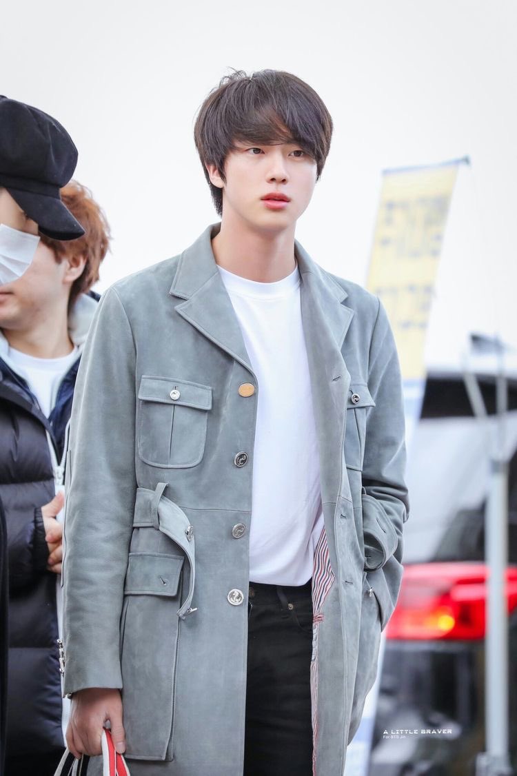 Rocking his faves and looking good
