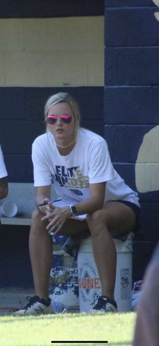 dacula_softball's tweet photo. Screaming Happy Birthday to our very own Coach Young! Hope it’s a great day for you. 😊💕 https://t.co/0JOdffZ9sG
