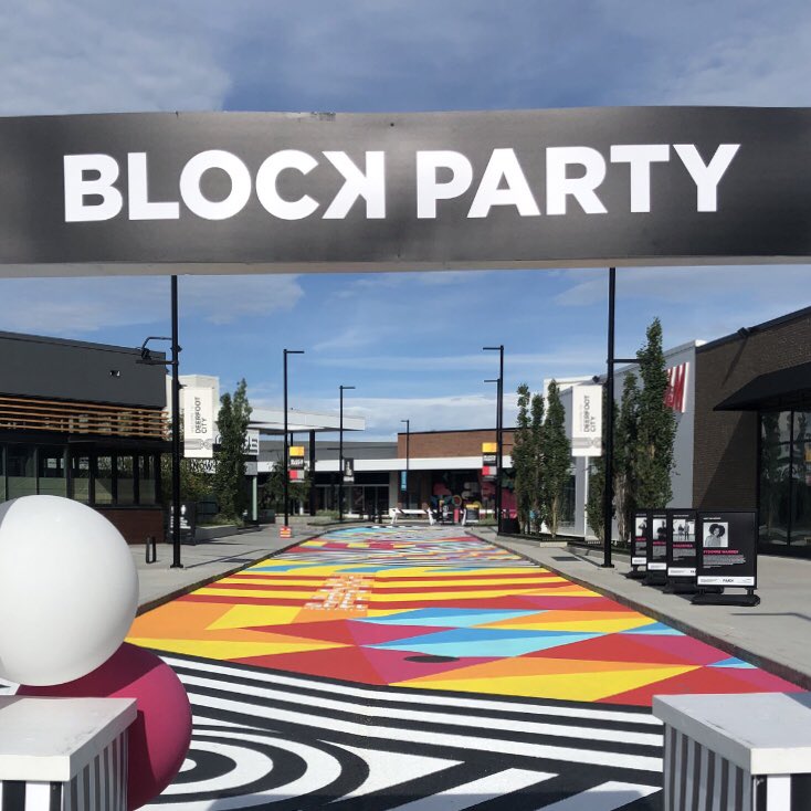 MatthewConrod_'s tweet photo. Big fan of the new #yycblockparty installation at @DeerfootCity. https://t.co/QZj1Dqyw7C