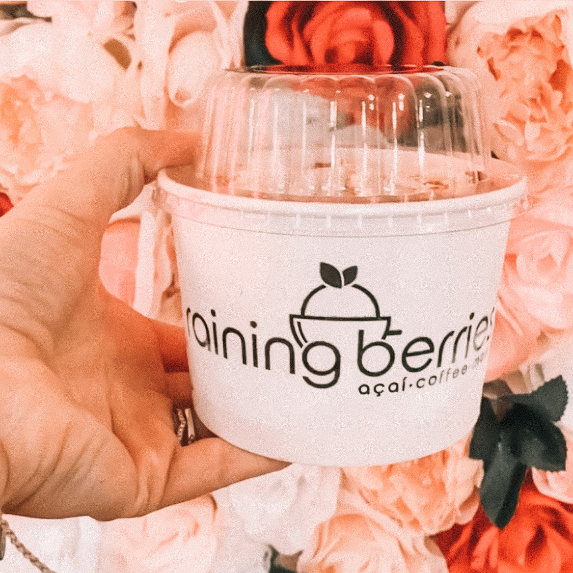 Come and stay or take it to-go. Either way, we’re happy to serve you!
📸 @dani_l33