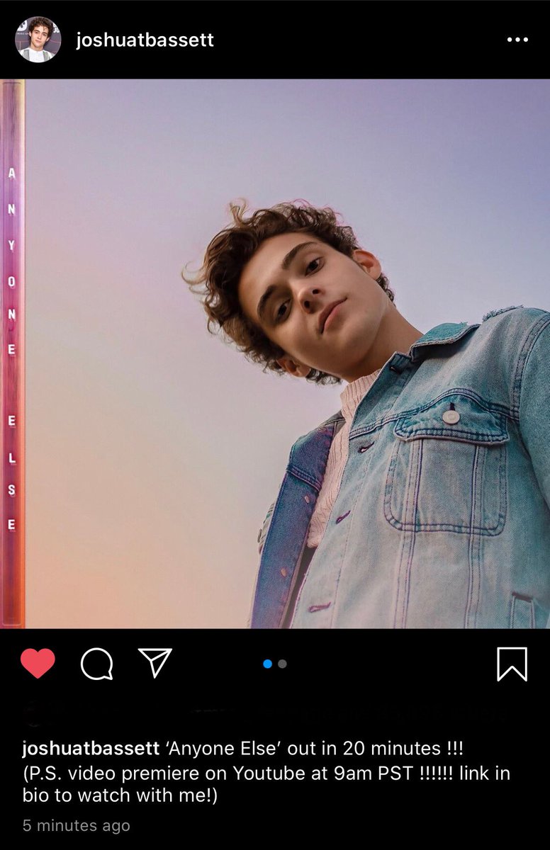 hsmtmtsupdate's tweet photo. 📷NEW| “Anyone Else” by @joshuatbassett premieres on youtube in 10 minutes

Watch it here: https://t.co/wWzQq9NRM4 https://t.co/3KGwmJkhTb