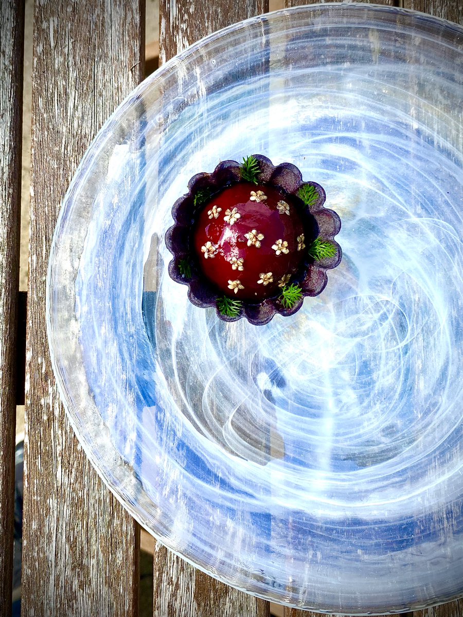 sijewitt's tweet photo. Comté - grape - elderflower- yarrow https://t.co/AUjZRwV8pb