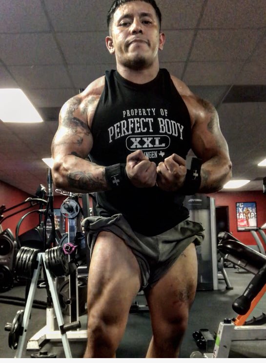 retroab_24's tweet photo. Sup little bitches don’t let my setback fool you I’m natural to this bodybuilding shit 2nd week doing 8 meals and 45 mins cardio on the daily let’s fucking go buckle up fucker https://t.co/Z0YgYc0F3j