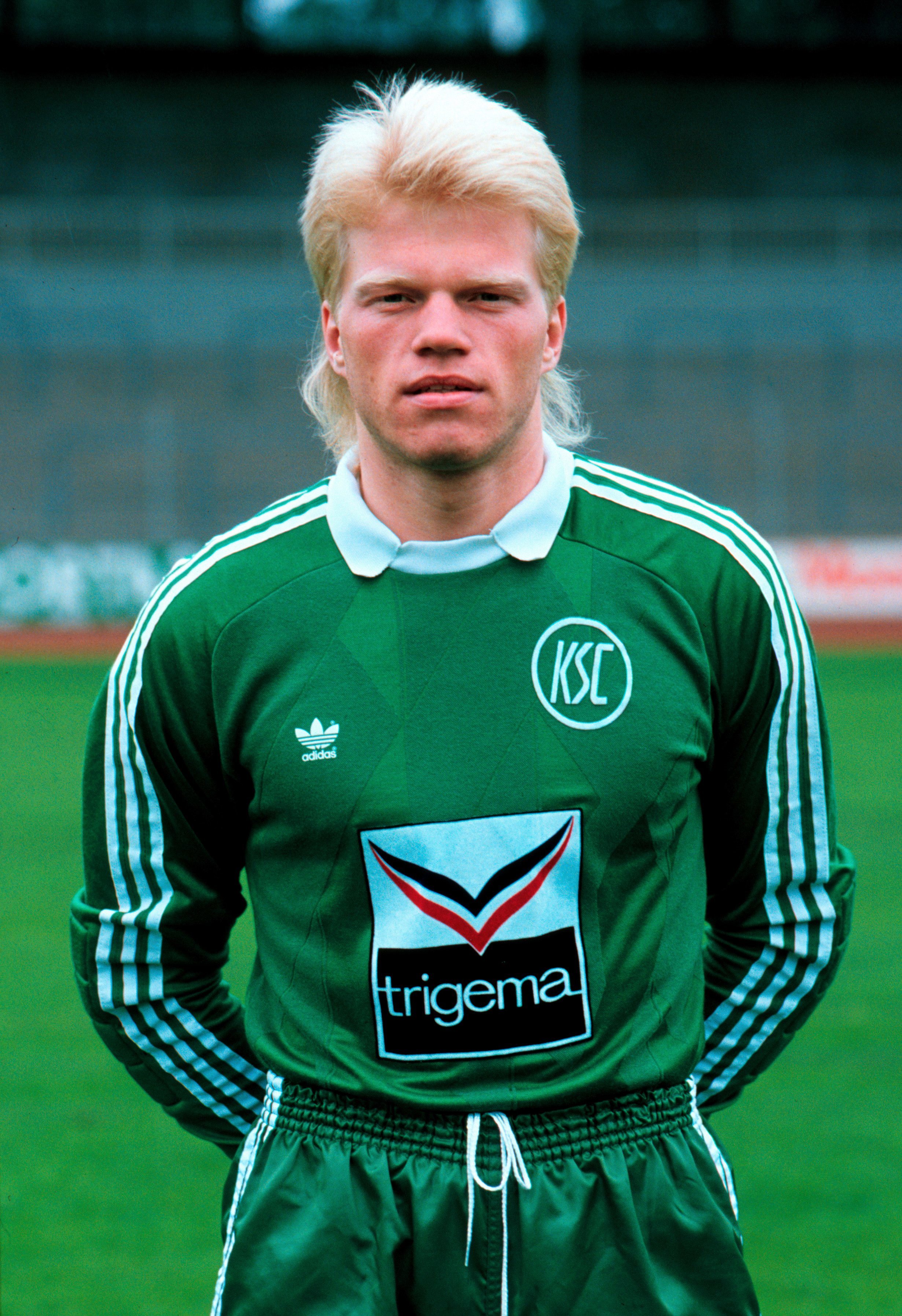 DW Sports on X: #TBT to when Oliver Kahn's hair looked like this. The year  was 1989, and Kahn was a backup goalkeeper at Karlsruhe.   / X