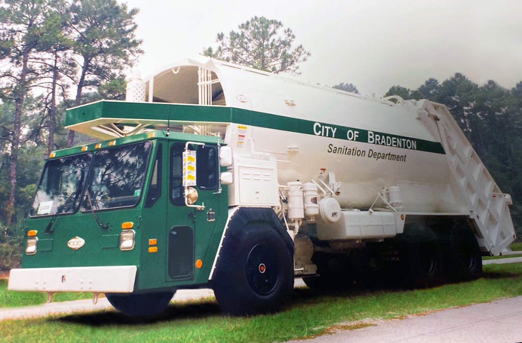 CraneCarrier's tweet photo. THROWBACK THURSDAY: Longtime CCC Dealer, Container Systems &amp; Equipment, Inc. of Daytona Beach, FL cut their teeth with Crane Carrier selling CCC’s integrated truck concept. This classic IRL is circa 1998.  https://t.co/GMrSyjWnpx #CraneCarrier #CCC https://t.co/g4N04Nes7p