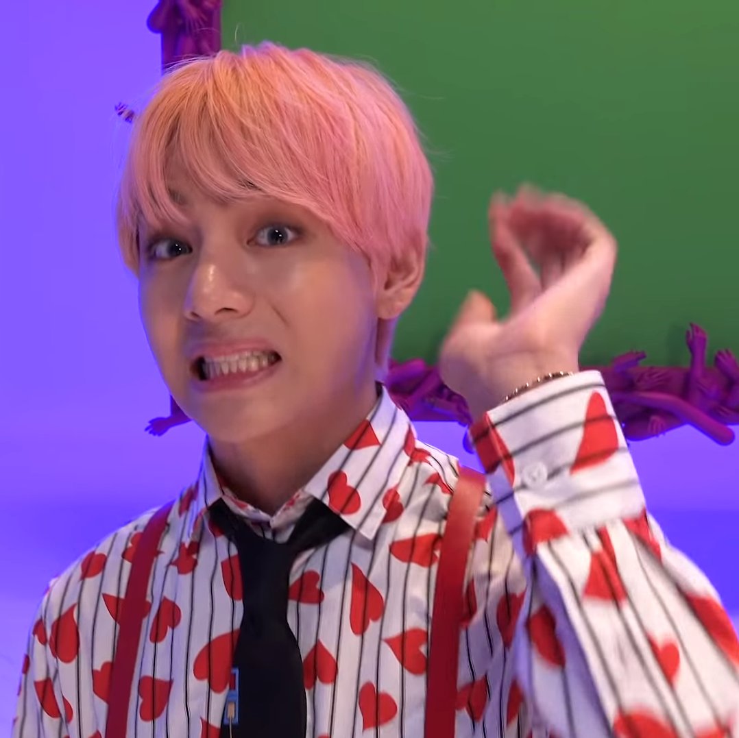 taehyung with pink hair a thread: cause i miss him 