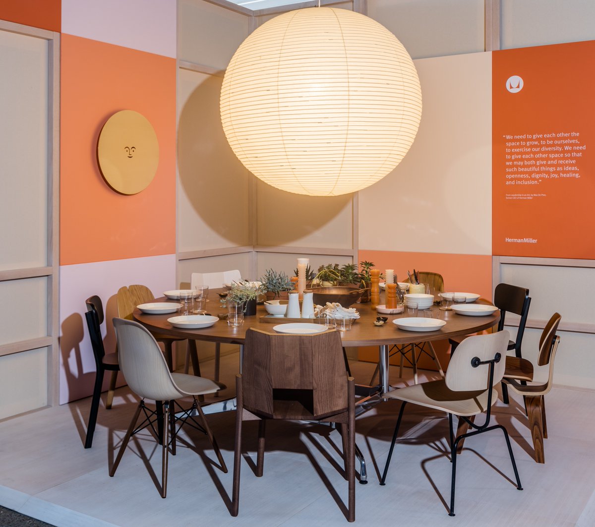 DIFFANational's tweet photo. #DBD2017 and this lovely install from @HermanMiller. Thank you for your support, and we can't wait to work with you again!

#DIFFAnational #hermanmiller #designinstall #tablescape #tableinspo #interiordesign #interiordesigncommunity #changemakers #fightingAIDS https://t.co/kyzLGHTWFL