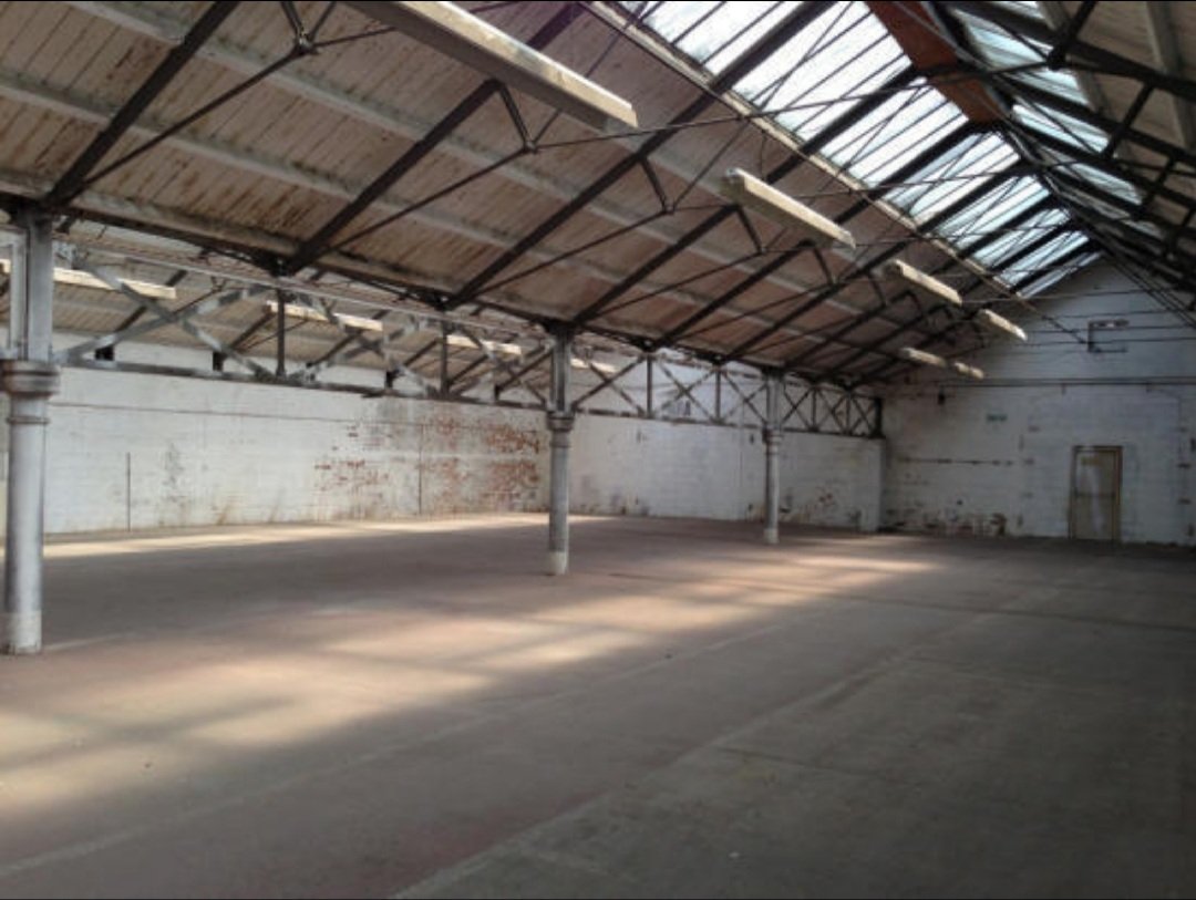 RoyOrdDepot's tweet photo. The natural light in this space makes it an ideal location for your team to create in
#offices #workspace #ecommerce
At over 6500 Sq Ft and available now. You could be moved in by August!
#smartworking #collaborate #cowork #create #flexibleterms #naturaldaylight #weedon https://t.co/0saDgCw7PJ