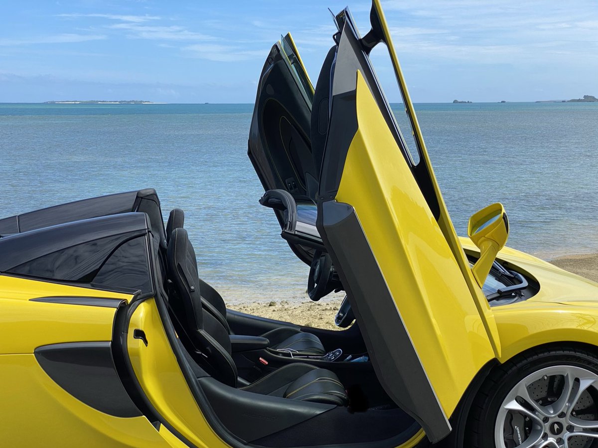 hidekichi4410's tweet photo. 天気最高☀️マクラーレン連れて沖縄w
#Mclaren #570s #Spyder #沖縄 #HiroiStyle https://t.co/vRw7N7rTDs
