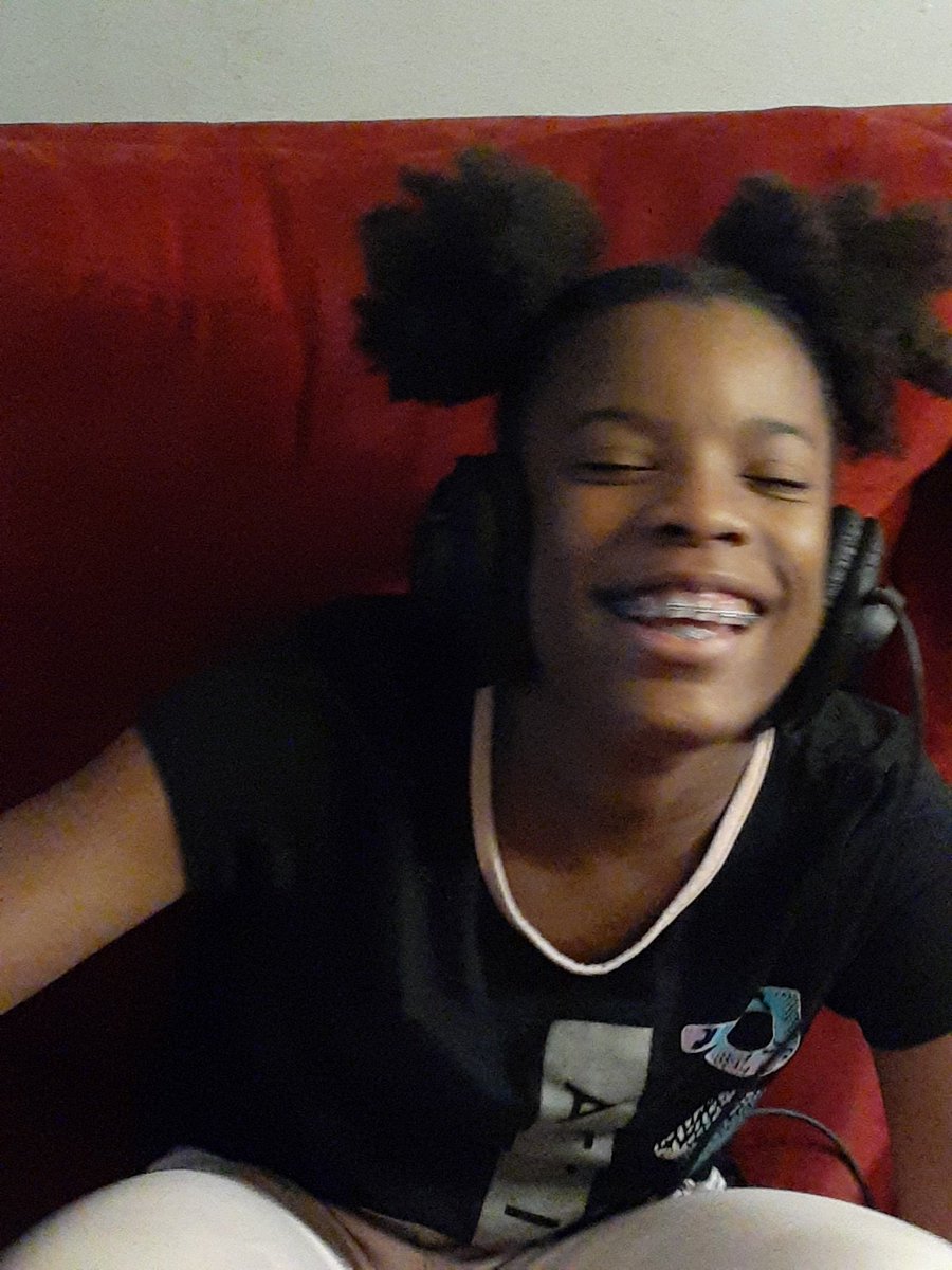 isoomp's tweet photo. Once again I would like to thank the amazing team @ModernOrthoVA for this amazing smile! #ModernOrtho Team!!😁 #BristowVa https://t.co/yPI6bLT8AI
