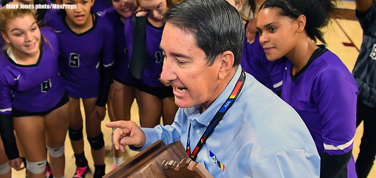 AZPreps365's tweet image. VIDEO: Q&amp;amp;A with Executive Director David Hines regarding fall preparations. Some things the AIA, Sports Medicine Advisory Committee and stakeholders are doing to get ready for a possible season. #azpreps365 #azhs

youtu.be/DQfmBov4Daw