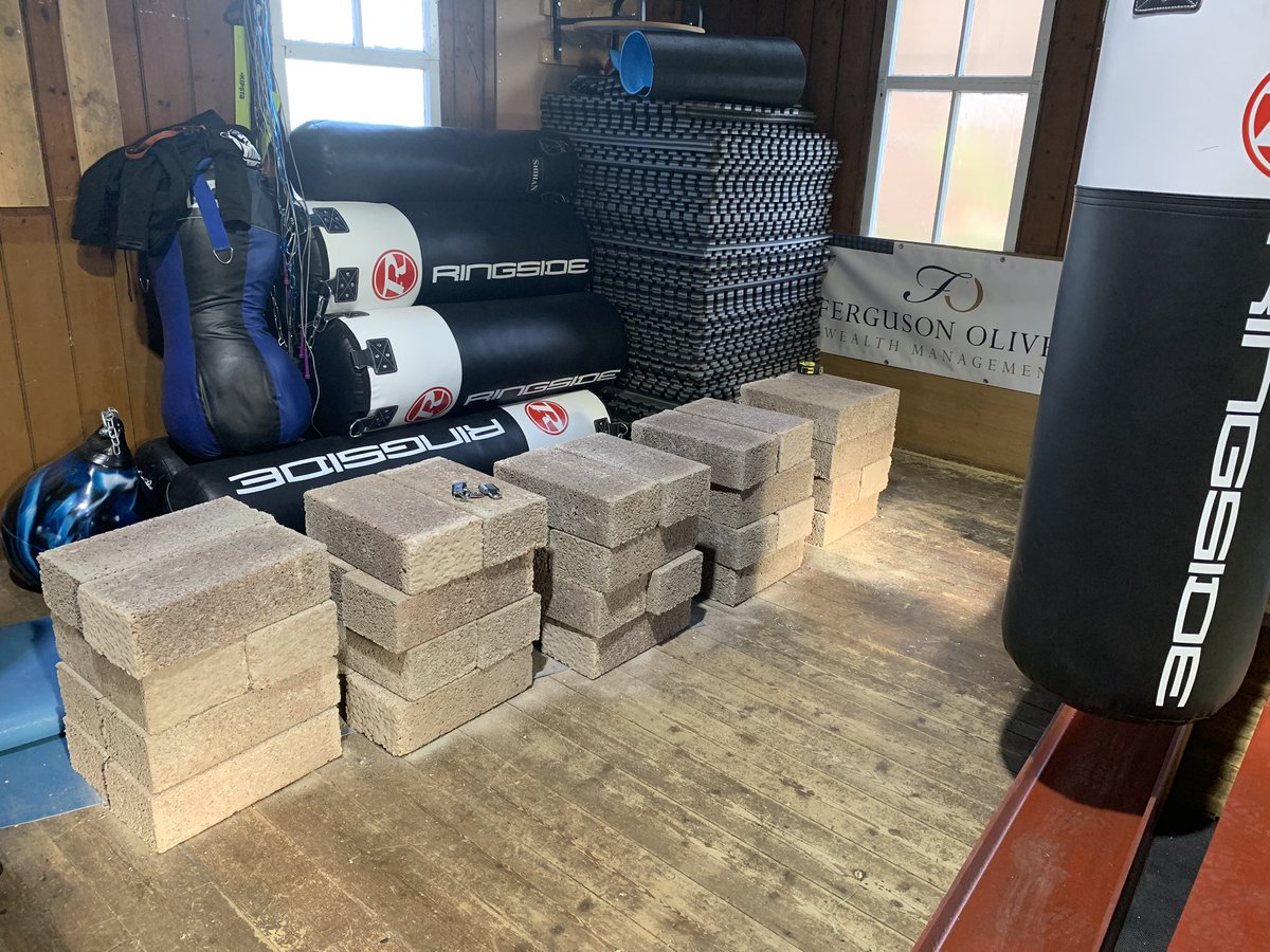 BrechinBoxing tweet picture