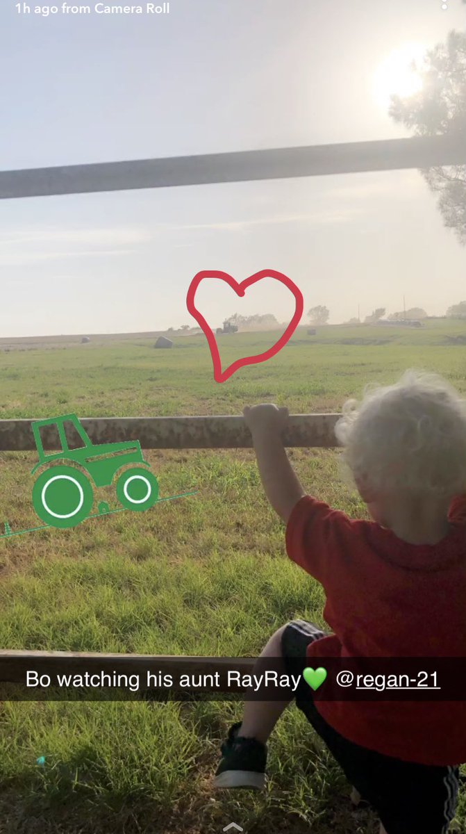 reganellison21's tweet photo. My sister-in-law took this and my heart 🥺❤️ https://t.co/SFgM8MJR2u