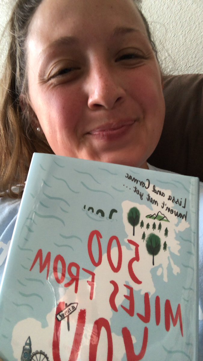 mrsricereads13's tweet photo. Reading selfie!!!! 📚@renathunderhawk #MESSummerSelfieChallenge https://t.co/lnd80BbXL9