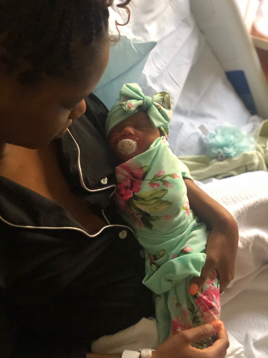 yavonne94's tweet photo. Mommy’s heart 😍💞 https://t.co/iytraWuDNg