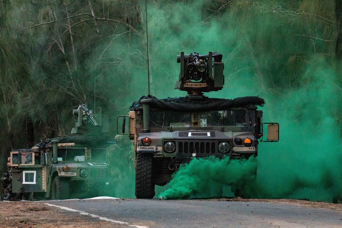 USARPAC's tweet photo. 3rd Infantry Brigade Combat Team, @25thID continue to support 2nd Infantry Brigade Combat Team and the Royal Thai Army as the Opposing Force during Exercise Lightning Forge at the Kahuku Training Area, Hawaii on July 15.
#LightningForge #USArmy #FreeandOpenIndoPacific @INDOPACOM https://t.co/4aaNd8vTDS