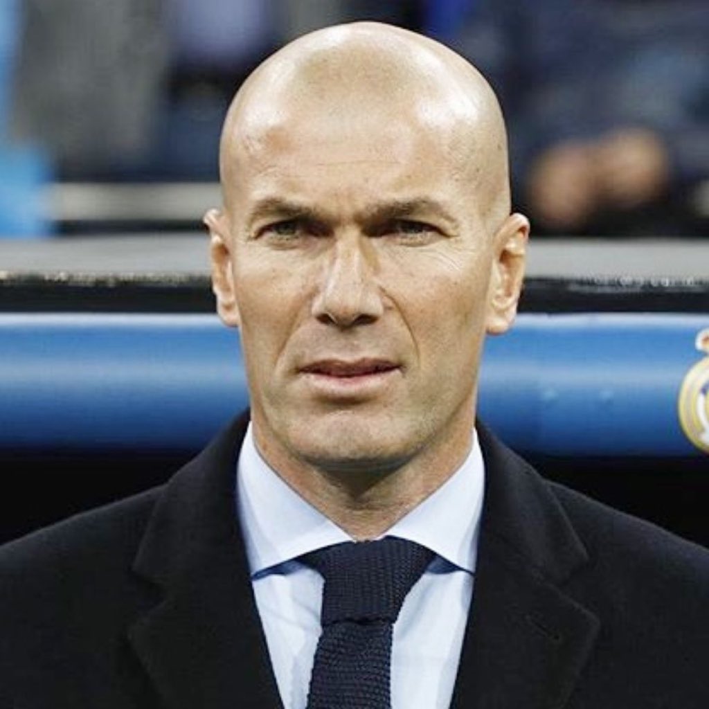 relymp's tweet image. Gracias por la magia como futbolista. 
Gracias por asumir el reto, y siendo un caballero, ganar lo que nadie había ganado. 
Pero sobre todo, gracias por volver cuando el Madrid más lo necesitaba, cuando cualquiera hubiese dicho no. ¡Gracias!
Historia que tu hiciste, maestro.