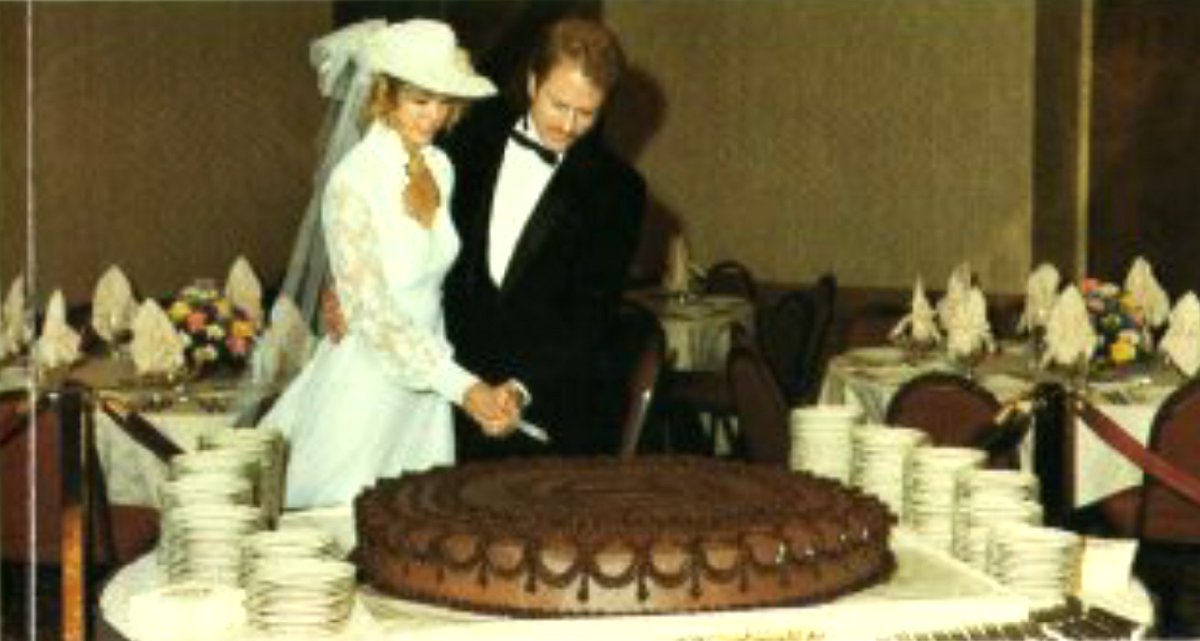 CrowneLansing's tweet photo. HAPPY BIRTHDAY TO US!
38 years ago we opened our doors – Wow, how time flies! Thanks to all our awesome guests, clients &amp; community partners for the love &amp; support thru the years. We appreciate you! 🥂🍾 Here's a fun look at where we started...we've certainly come a long way.😆 https://t.co/v4whbQpZVo