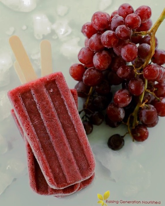 DjForryFruit's tweet photo. Perfect summer snack to cool off in the heat! Check out https://t.co/BacaNtgEfb for the recipe! https://t.co/EHFhFqMXTM