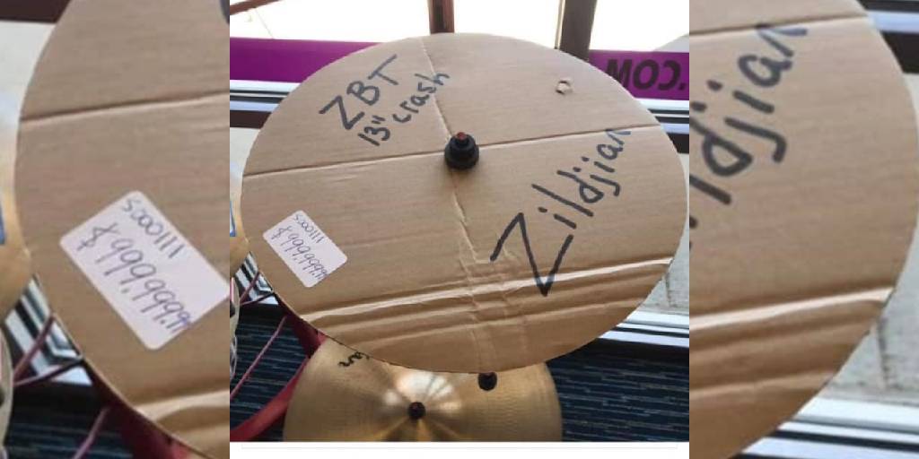 AmericanMusical's tweet photo. Meme Credit: Musicians Arenβt People
So is this a trash cymbal?
------------
#Meme #Memes #MusicMeme #MusicianMeme #DankMeme #DrumMeme #Drums #Cymbals #Zildjian #ZBT #Crash #AmericanMusical #AmericanMusicalSupply https://t.co/QeDLNQV0r0