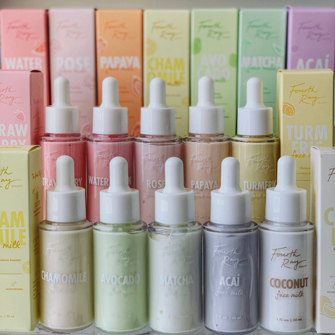 FourthRayBeauty's tweet photo. 🥛FACE MILK  #GIVEAWAY 🥛

Enter to win a year's worth of your favorite Face Milk, we will be picking 3 winners! 

To Enter: 
🥛Like &amp; RT
🥛Follow @FourthRayBeauty 
🥛Reply w/ your favorite milk 

📸:lapetitechicmommy https://t.co/9YuhxHq5yt