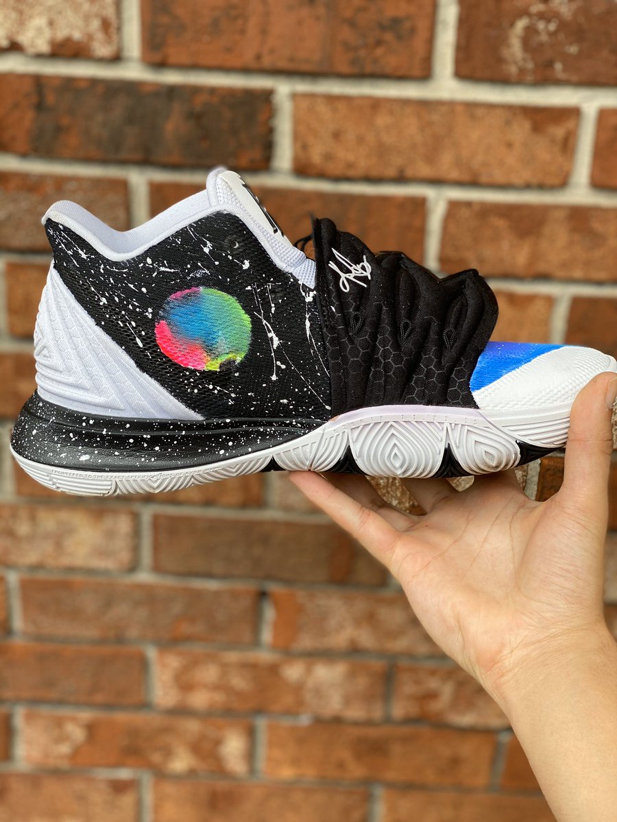 TheSweetKicks1's tweet photo. Had to put the bro @taj7k in these for the hardwood🤯🏀!! https://t.co/taXHmDSNzH