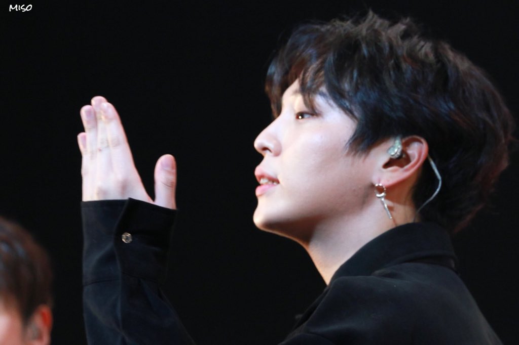 moonsburger's tweet photo. Himchan beautiful
Himchan pretty
Himchan soft
Himchan handsome
Himchan talented
Himchan visual
Himchan gorgeous
Himchan smile
Himchan lovely
Himchan vocal
Himchan awesome
Himchan best
Himchan strong
#strongchan #weloveyouhimchan @BAP_Himchan π https://t.co/oNkxITP7xp