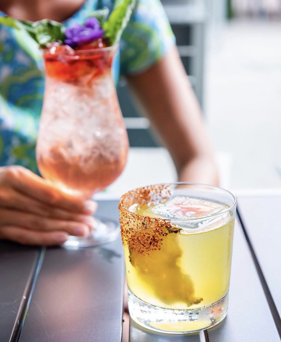 FairmontRYH's tweet photo. Sunshine is ahead for tomorrow! ☀️

Stay hydrated and meet us on CLOCKWORK Terrace for a cocktail or two. 🍹

📸 @blogTO 

#RYHClockwork #TorontoPatios #FairmontCocktails #CafeTO https://t.co/ZVXegf3VE0