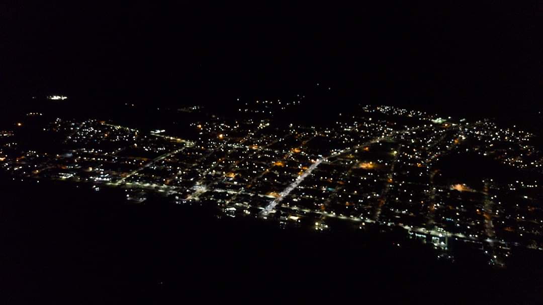 adenilsonreis_'s tweet photo. INFRAESTRUTURA | ILUMINAÇÃO PÚBLICA - LED

As ruas de Nova Olinda já estão recebendo uma nova Iluminação e os resultados já são visíveis, estamos utilizando a nova tecnologia de LED.

#EquipeAD
#OsTrabalhosNãoParam
#InfraEstrutura
#Segurança https://t.co/21ukdXqF1X