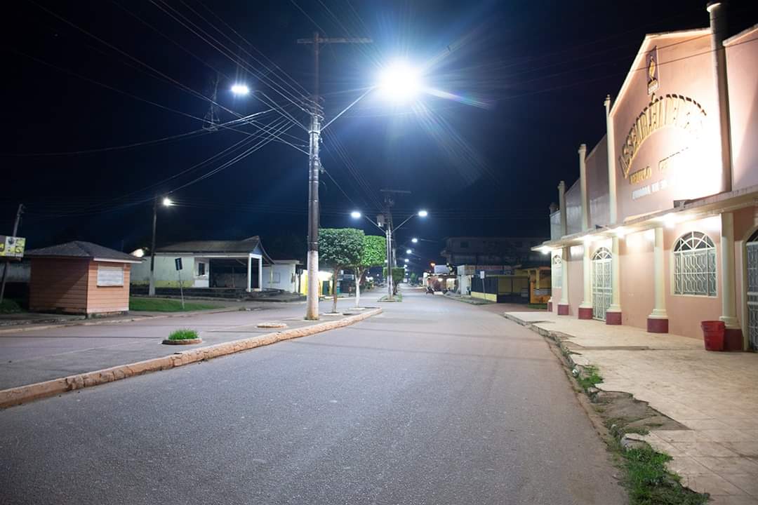 adenilsonreis_'s tweet photo. INFRAESTRUTURA | ILUMINAÇÃO PÚBLICA - LED

As ruas de Nova Olinda já estão recebendo uma nova Iluminação e os resultados já são visíveis, estamos utilizando a nova tecnologia de LED.

#EquipeAD
#OsTrabalhosNãoParam
#InfraEstrutura
#Segurança https://t.co/21ukdXqF1X