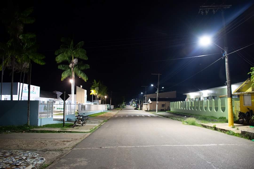 adenilsonreis_'s tweet photo. INFRAESTRUTURA | ILUMINAÇÃO PÚBLICA - LED

As ruas de Nova Olinda já estão recebendo uma nova Iluminação e os resultados já são visíveis, estamos utilizando a nova tecnologia de LED.

#EquipeAD
#OsTrabalhosNãoParam
#InfraEstrutura
#Segurança https://t.co/21ukdXqF1X