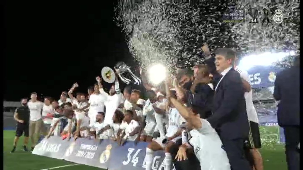 Sarah_B7r's tweet photo. Campione, campione, olé,olé,olé Campione, campione, olé,olé,olé
 Campione, campione, olé,olé,olé
🏆🏆🏆🏆���🏆🏆🏆🏆🏆🏆 https://t.co/lbUjCF76Aa