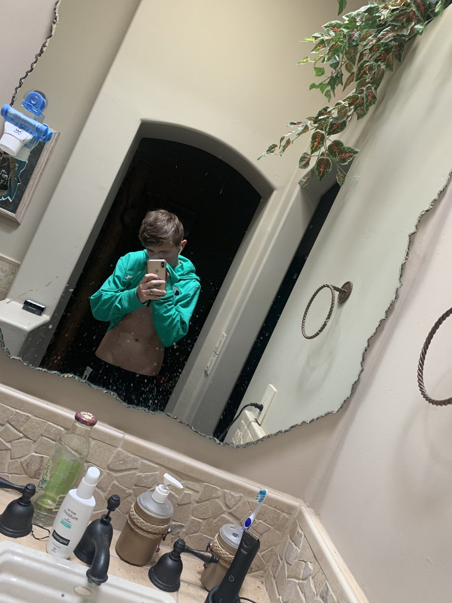 RyanCruzXXX's tweet photo. Hey there 😏 what are you up to today?
#lgbt #nsfw #nsfwtwitter #gay #bi #gayboy #OnlyFansPromo #onlyfans https://t.co/swnzNQZzEH