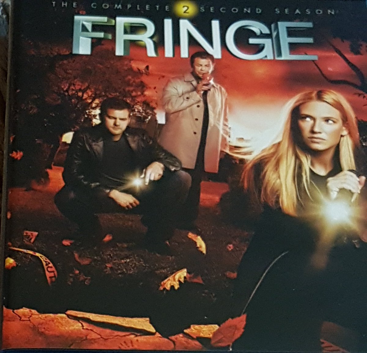 al4wfc's tweet photo. It's Been Another Amazing  #Fringe Sci-fi Evening... Now Watching Some Of The Amazing.. 
Sarah Jane Adventures. 😊💖

#SJA #ElisabethSladen @_TommyLK #YasminPaige #DanielAnthony #JohnLeeson #ComicCon https://t.co/HdJ2aluQU7