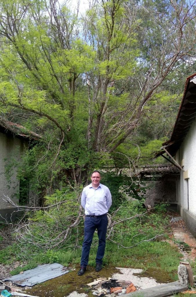 🔵 En el año 2018, la Diputación adquiría la Casa Cuartel de Uña. Ahora, se licitan las obras. 👆Esperemos que el proyecto, concebido durante la época de gobierno del PP, llegue a su fin, y ❌ no como otras construcciones socialistas, abandonadas a su suerte… #inversiones