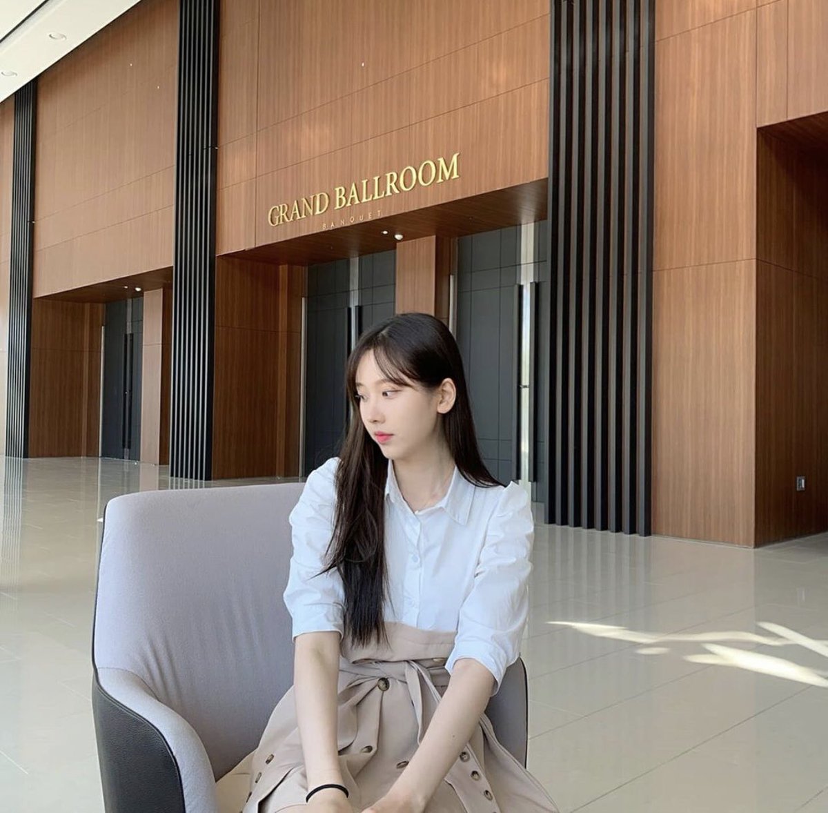 momoland_france's tweet photo. 200716|#Nayn Instragram Update 
      ---
➥ "🤎Je suis tellement heureuse🤎"

#MOMOLAND #모모랜드 https://t.co/JqkA0iJo1N