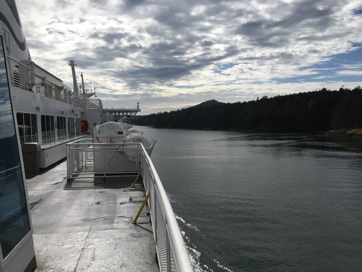 BCCardiacKid's tweet photo. Traveling to the Mainland & Active Pass is as beautiful as ever. In typical years past, this is how we get to pretty much every โฆ@BCLionsโฉ home game. #HowICFL #HowWeCFL. Bittersweet today; the ferry is very quiet but lots of masks ๐ https://t.co/IloXcmPVLI