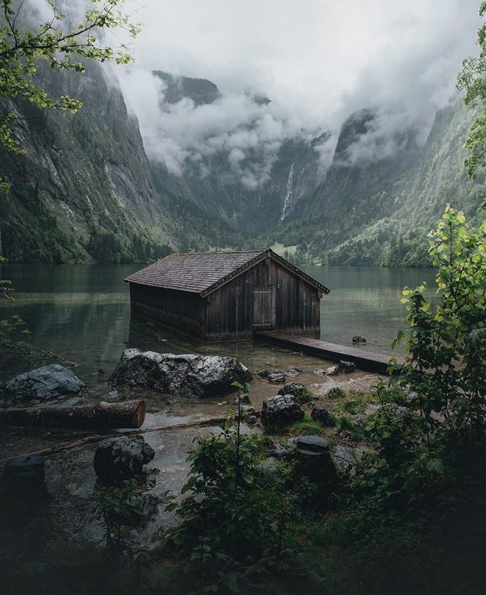 Terk edilmiş dağ evi 😍

📌 Almanya
