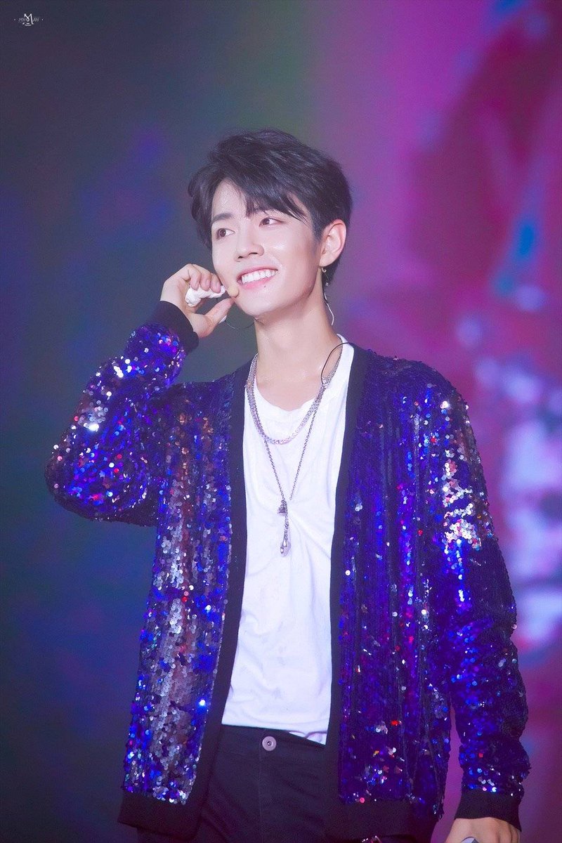 YizhanPics's tweet photo. #XiaoZhan #XiaoZhan肖战 #肖战 https://t.co/s9DiyZf5jL