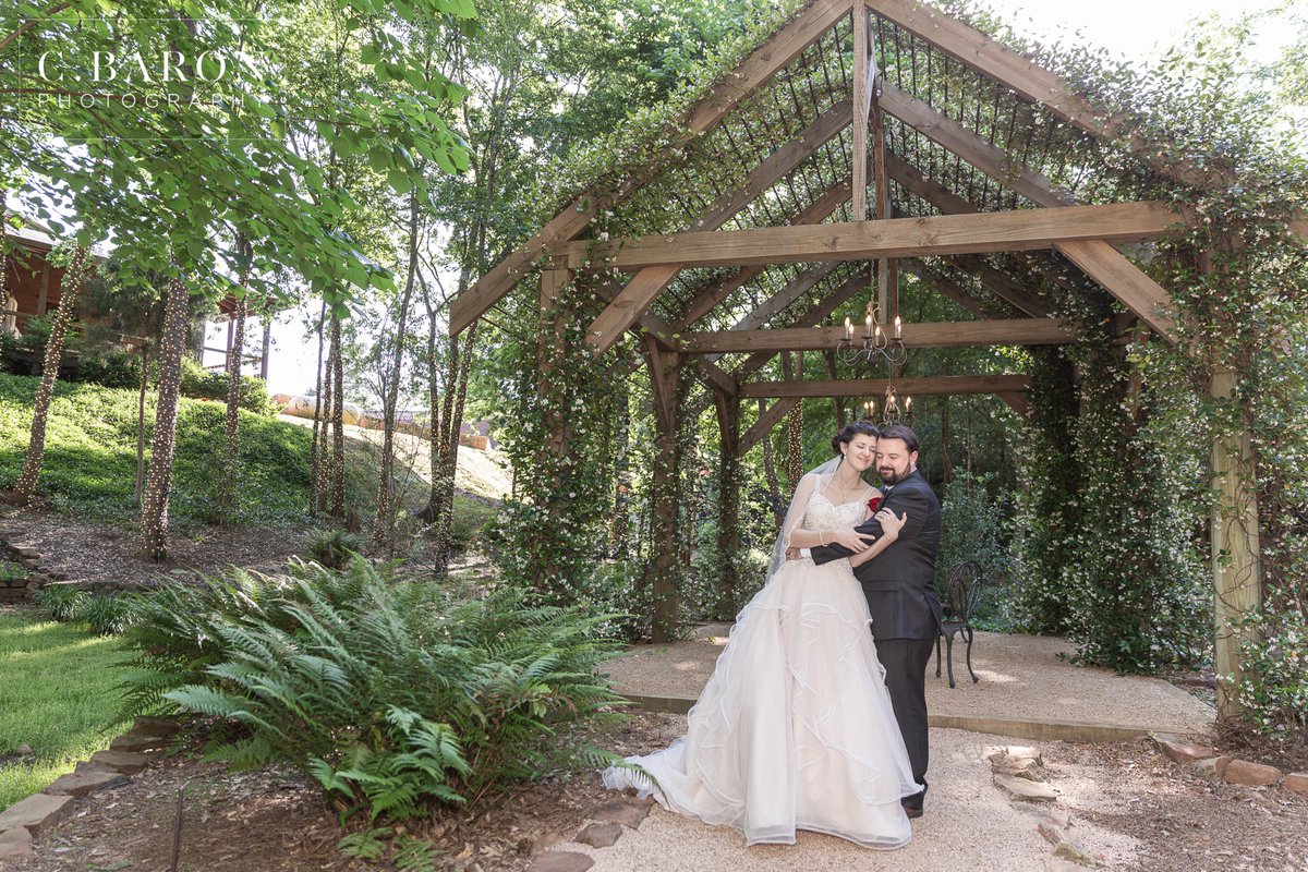 Another new blog alert! This couple's love will be sure to brighten up your day! 

cbaronphotography.com/Our-Work/Big-S…