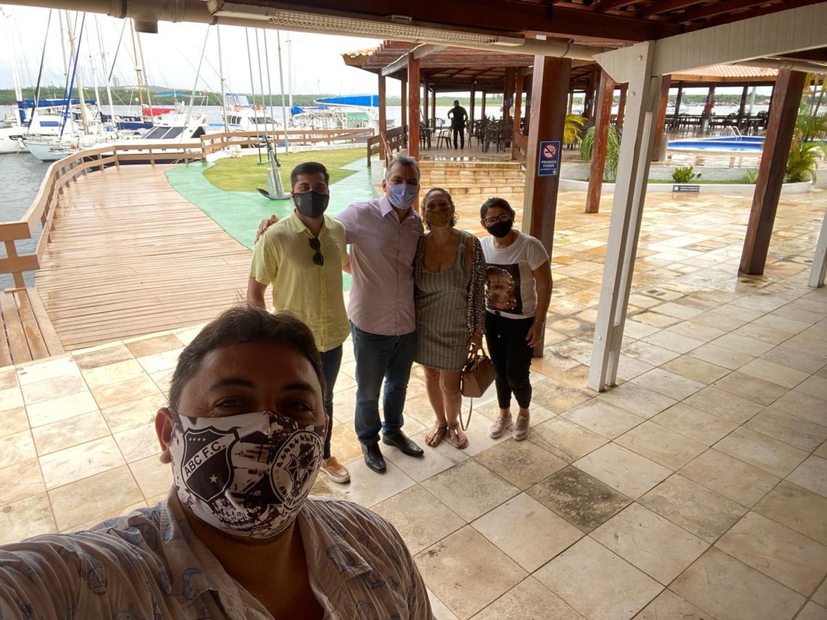 licioluan's tweet photo. Dia proveitoso com meus companheiros do setor empresarial da pesca! Conversando sobre o apoio ao nosso projeto de pré-candidatura a vereador de Natal! Seguimos firmes e cada vez mais fortes. 

#Pesca #Natal #LícioLuan https://t.co/dfcgHYri60
