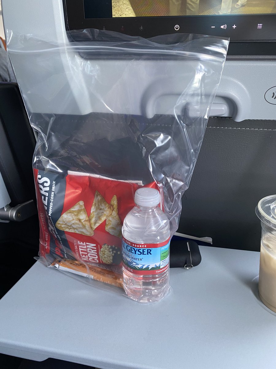 alliebernatek's tweet photo. @JetBlue you’ve done it. You’ve secured me as a flyer for life. https://t.co/pDWhcgdLF4