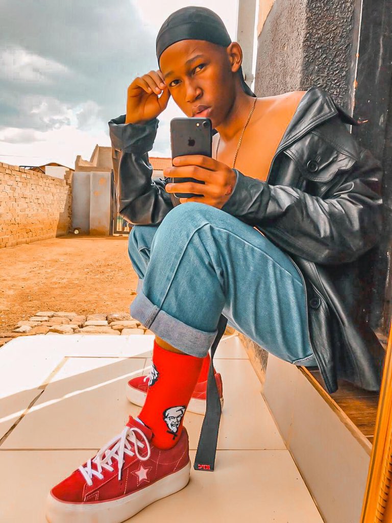 Royal_Lebo's tweet photo. When Royal Lebo meets with @KFCSA merch, the combos communicates🔥💃🏽🚨❤️ https://t.co/hKQTxJGzvb