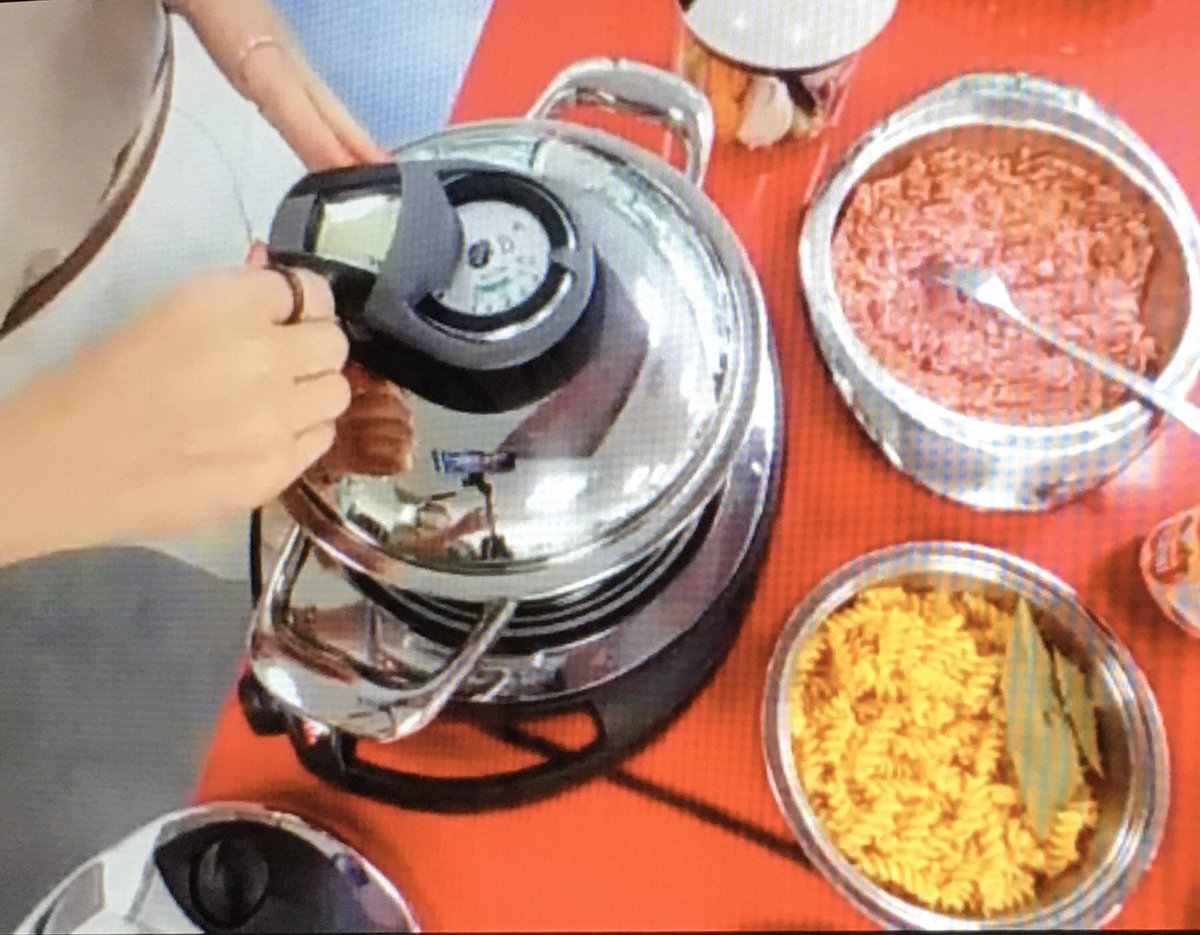 mpicalaetiqueta's tweet photo. Súper interesante la demostración de @amcespana de la mano de @madresfera. #RecetasAMC saludables y sabrosas #ComerMejorVivirMejor #amcespaña https://t.co/jzPfEtpvrR