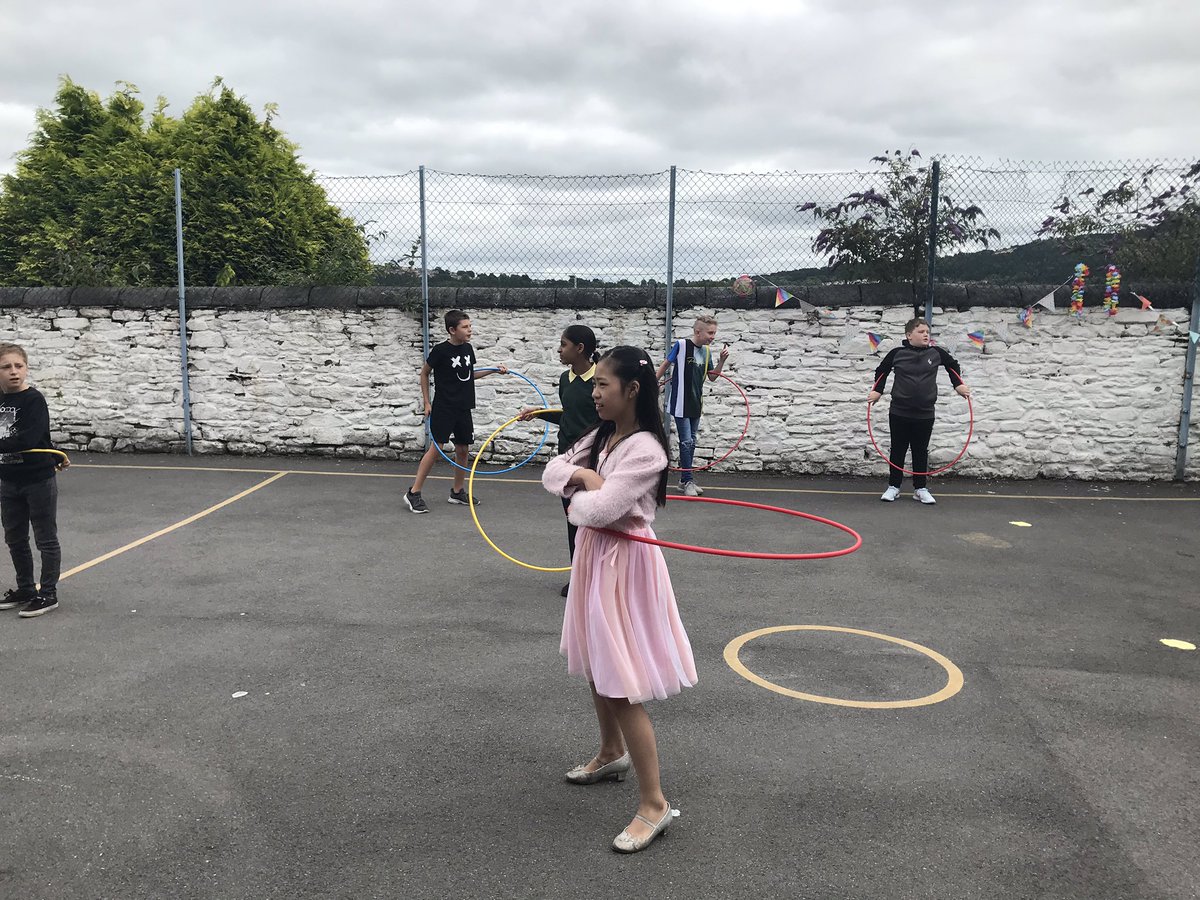 PlasmarlPrimary's tweet photo. What a fantastic day spent saying goodbye to our wonderful Year 6 pupils #plascomm Good luck in your secondary schools 🏫 😊🥳💃🏼🕺🏼🌸🌼🏖 https://t.co/WHnNWKKurX